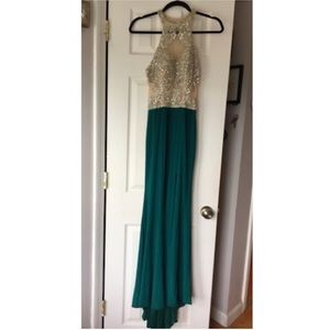 Beautiful forest green prom dress with beads